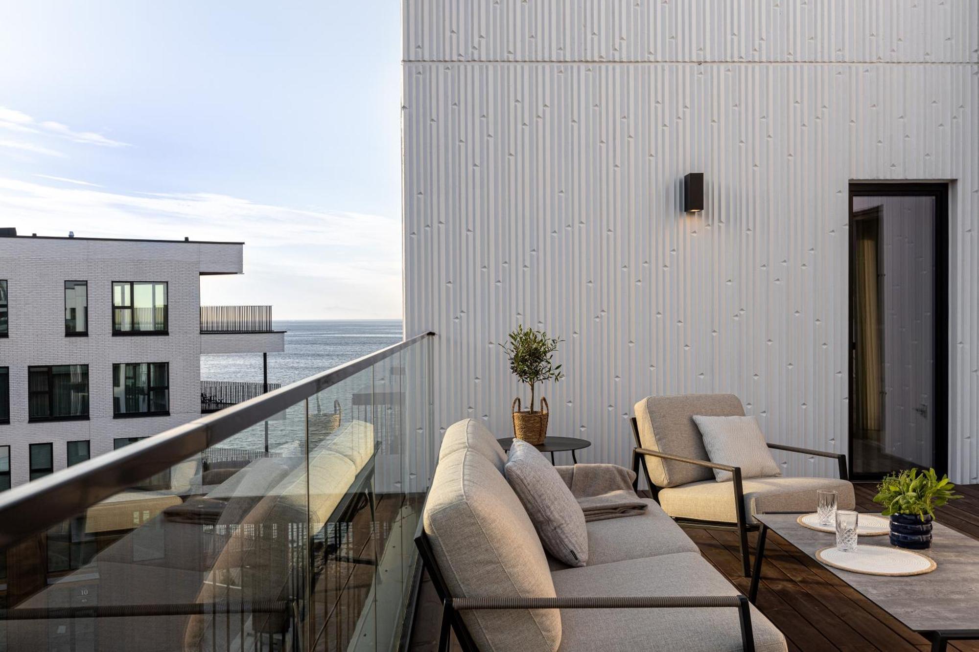 Stylish Waterfront With Lounge Terrace & Sauna Apartamento Talin